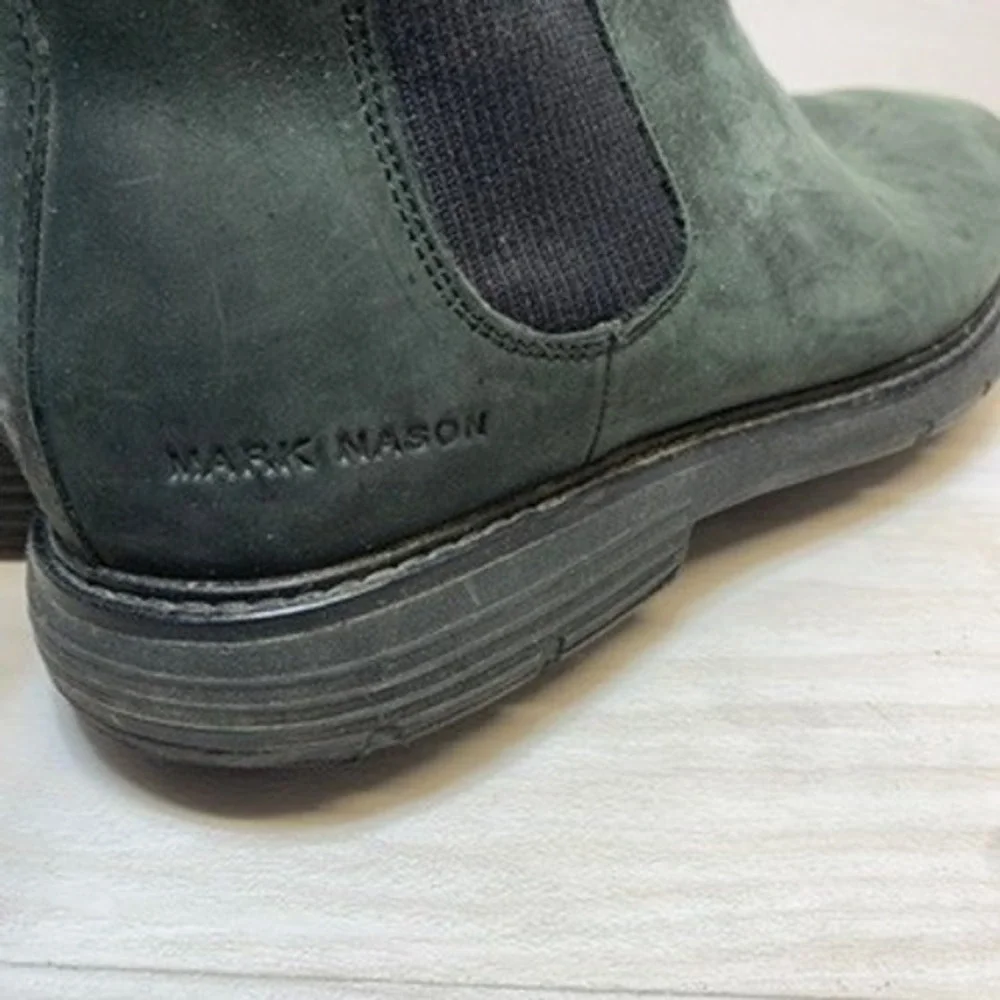 Mark Nason Mens 8.5 Chelsea Boots Nubuck LeatherBlack Gore Lug Sole‎